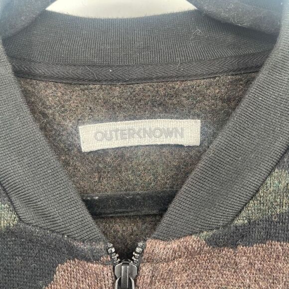 Outerknown Multicolor Camo Print Full Zip Bomber Jacket Size Medium - Picture 3 of 7
